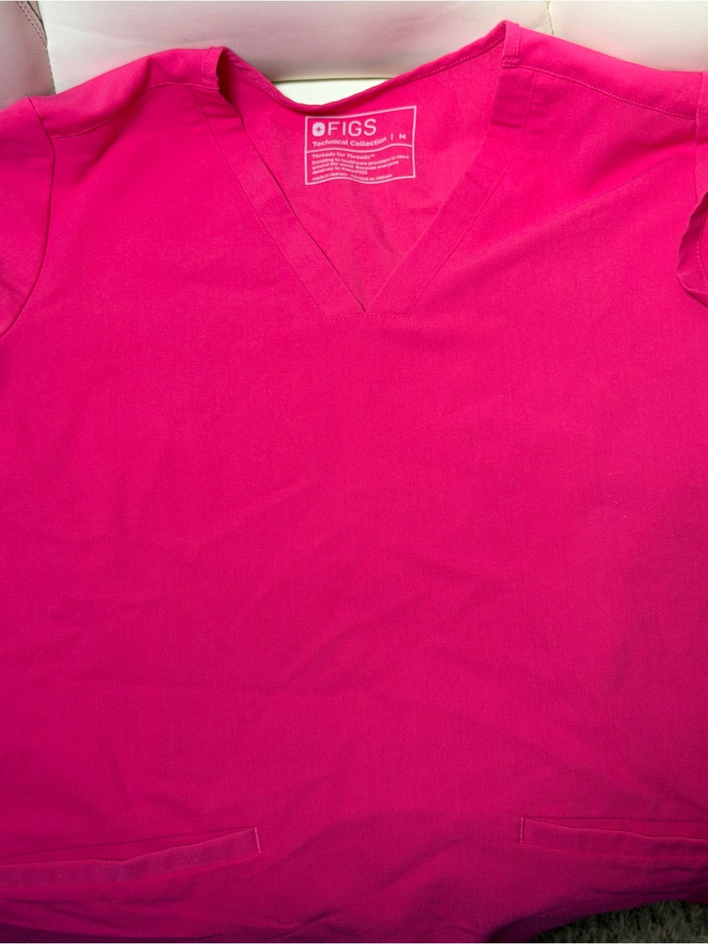 FIGS Shocking Pink Medium Set